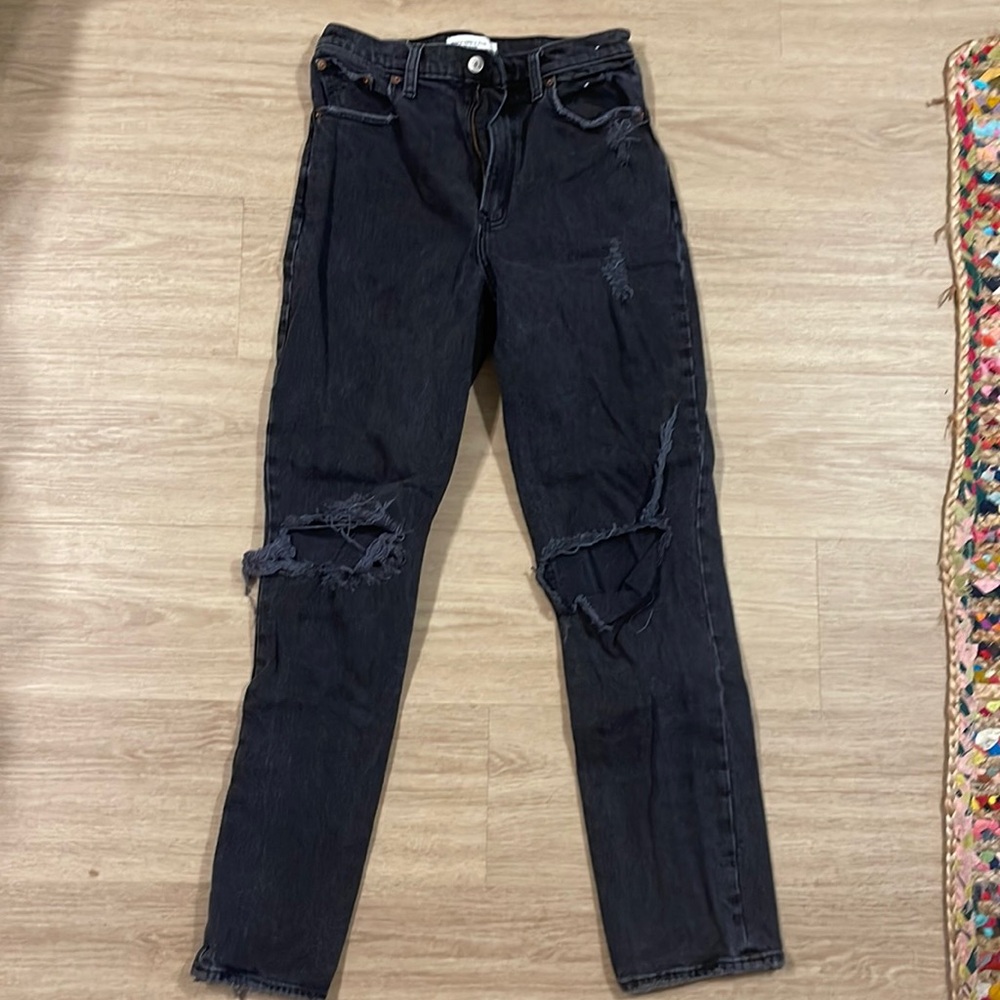 Abercrombie 90s ultra high rise black jean with rips!